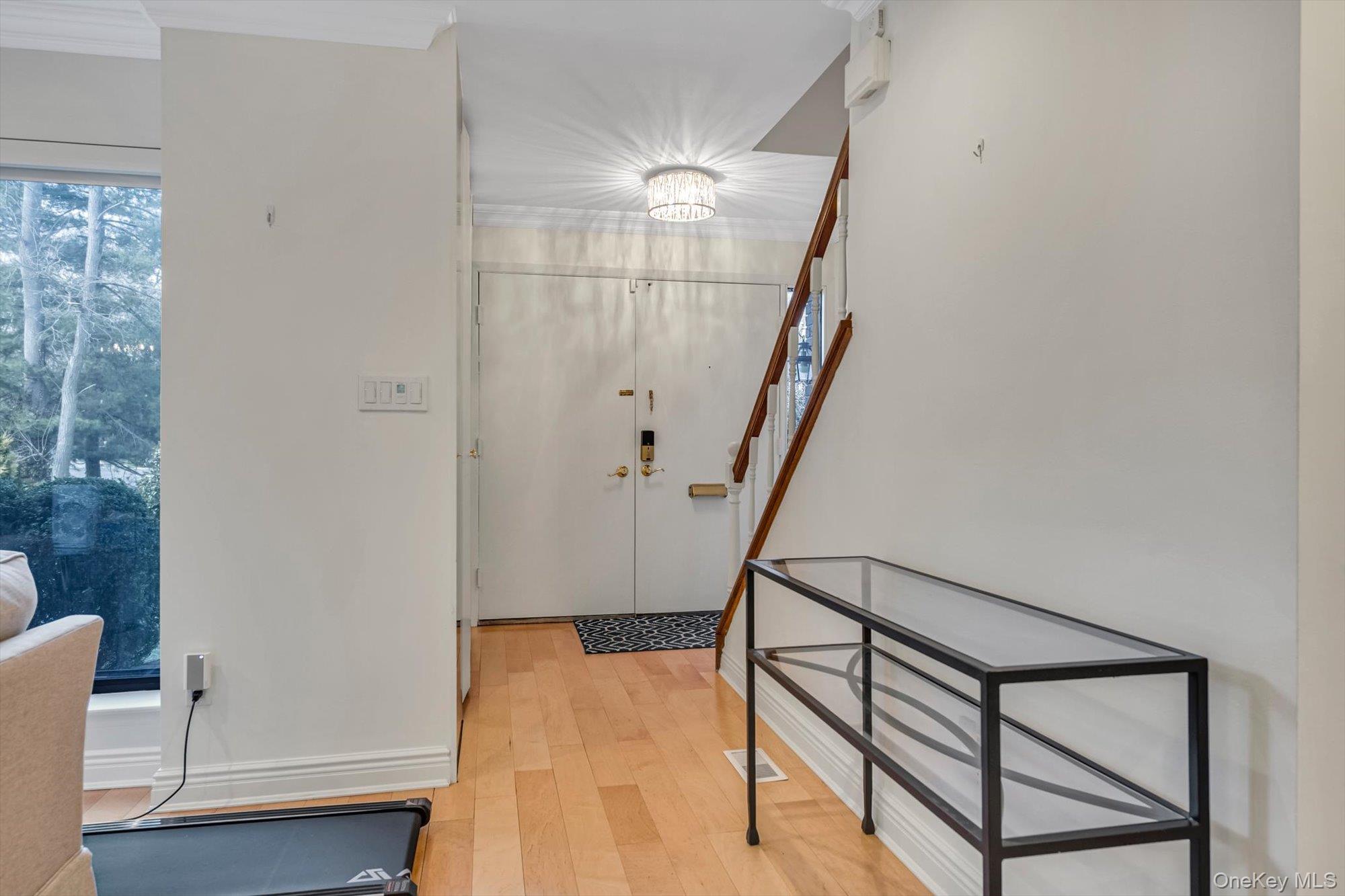 #2 photo, 5 Fox Ridge, Roslyn , NY 11576