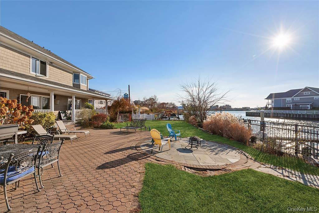 #17 photo, 4 Quebec Road, Island Park , NY 11558