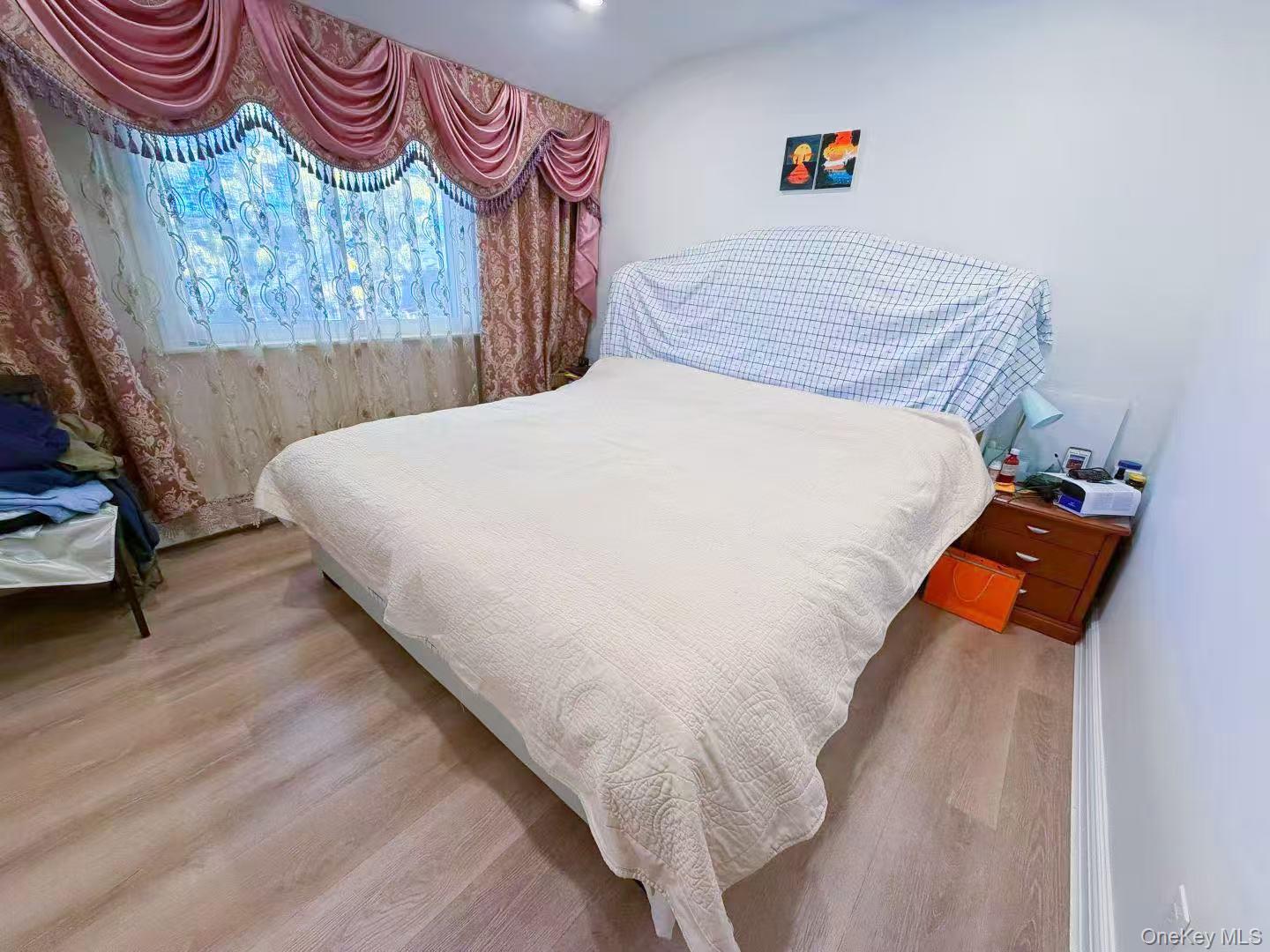 #8 photo, 157-14 20TH Road, Whitestone , NY 11357