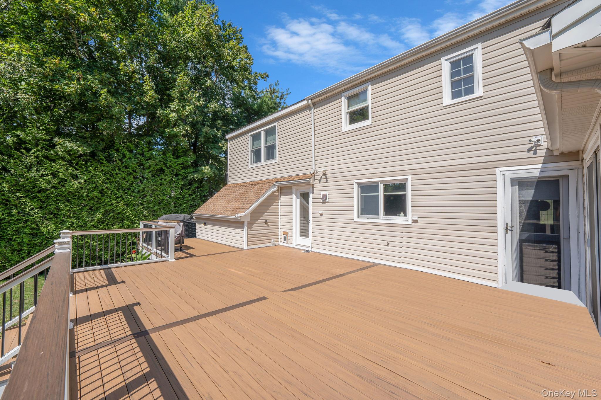 #7 photo, 183 Old Country Road, Speonk , NY 11972