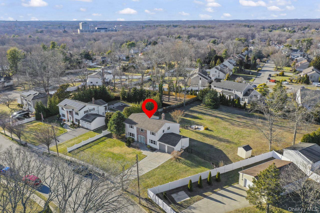 #6 photo, 11 Dennard Road, Hauppauge , NY 11788