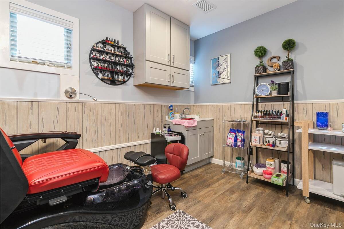 #1 photo, 1420 Montauk Highway, #Suite 2 - Treatment Rm 2, Oakdale , NY 11769