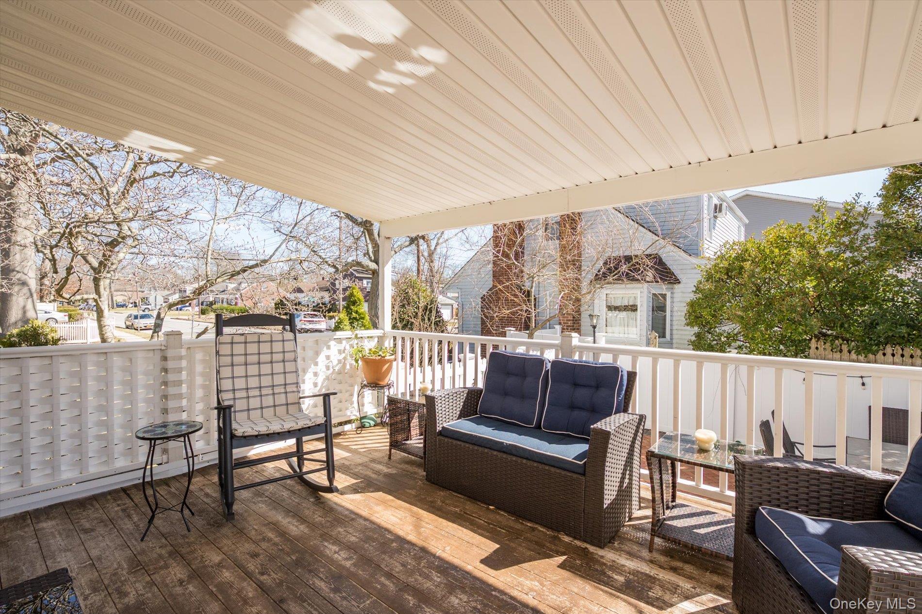 #26 photo, 165 Little Whaleneck Road, Merrick , NY 11566