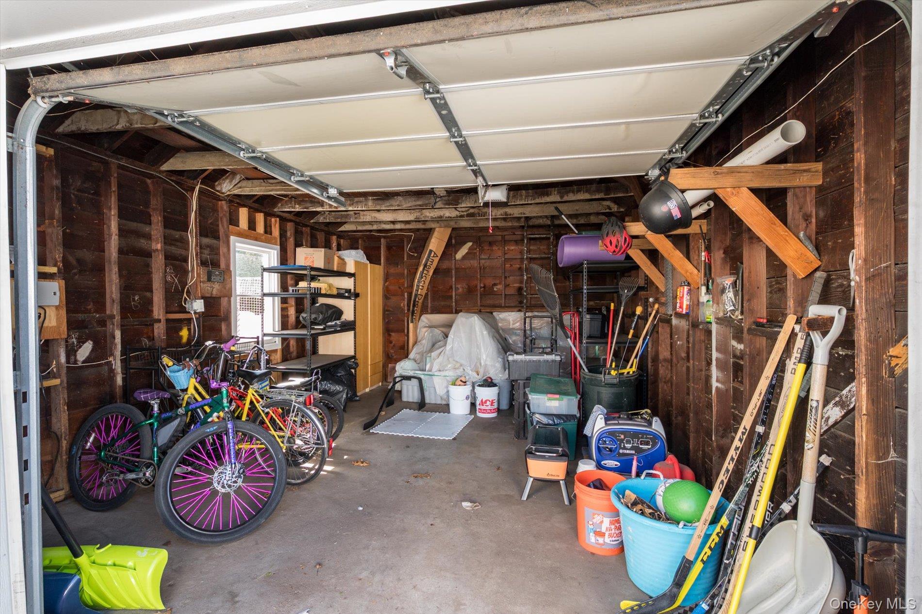 #30 photo, 165 Little Whaleneck Road, Merrick , NY 11566