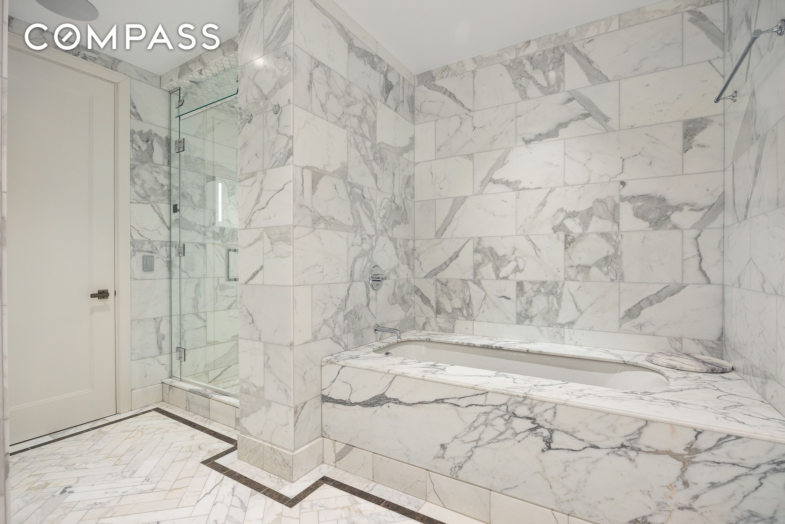 #17 photo, 100 Barclay Street, Tribeca , NY 10007