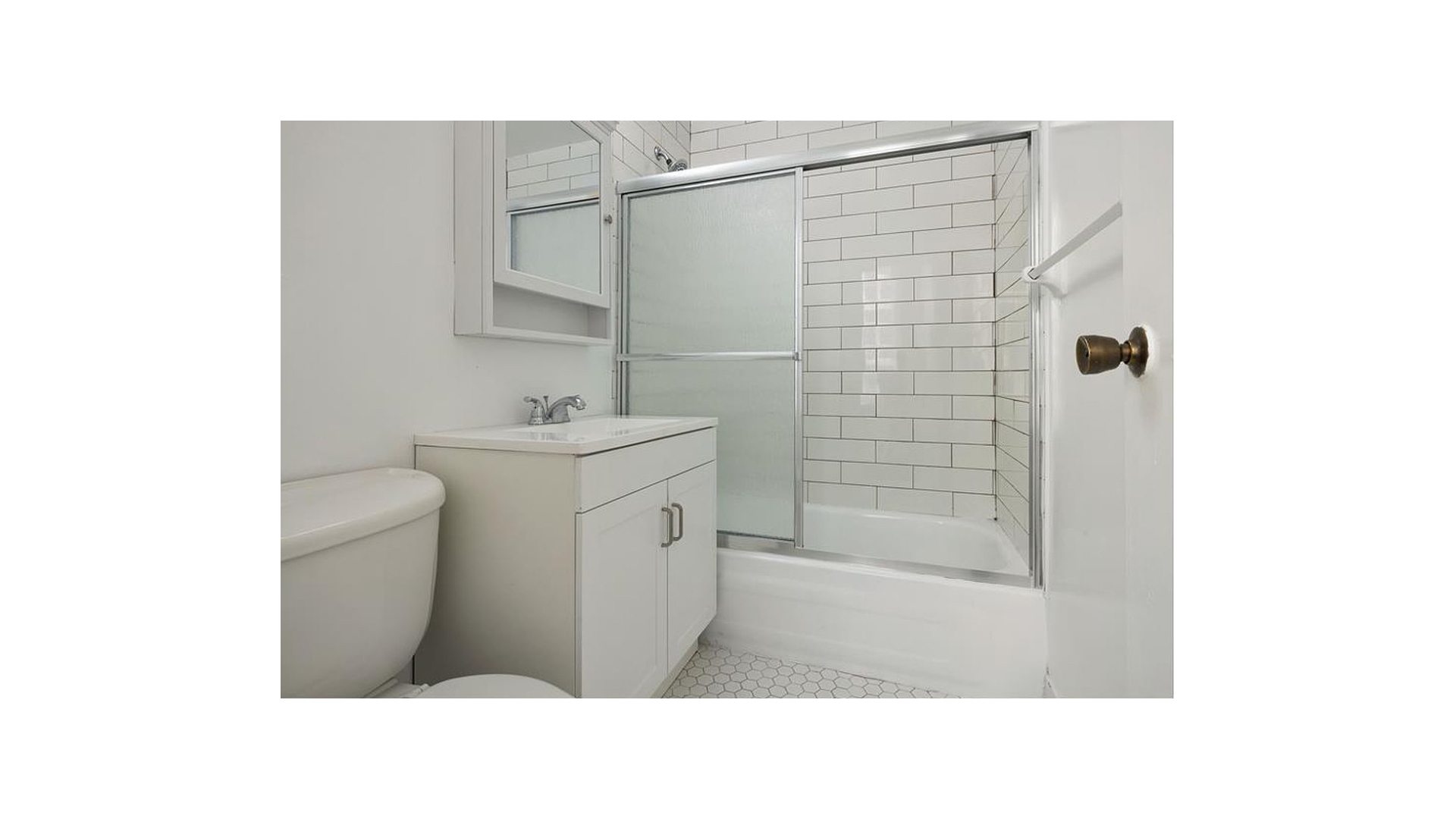 #8 photo, 314 W 52ND Street, Hell's Kitchen , NY 10019