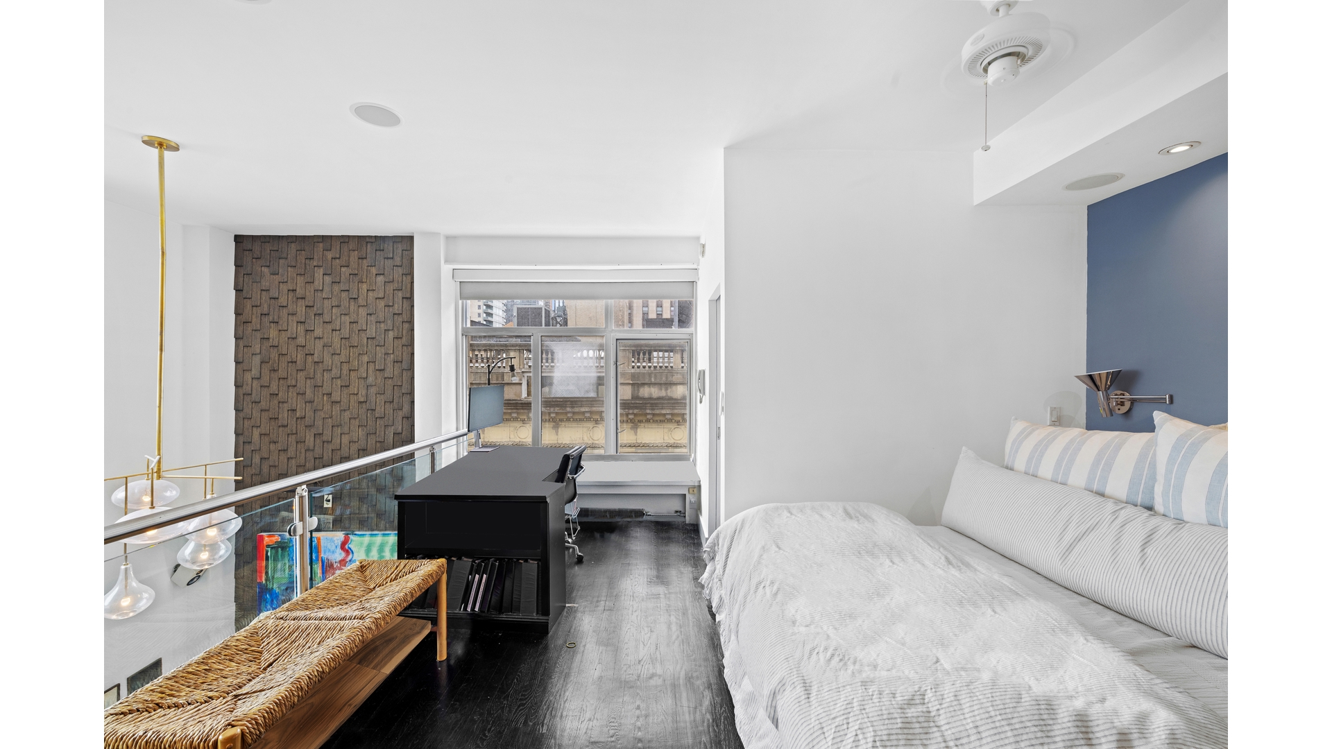 #11 photo, 372 5TH Avenue, Midtown , NY 10018