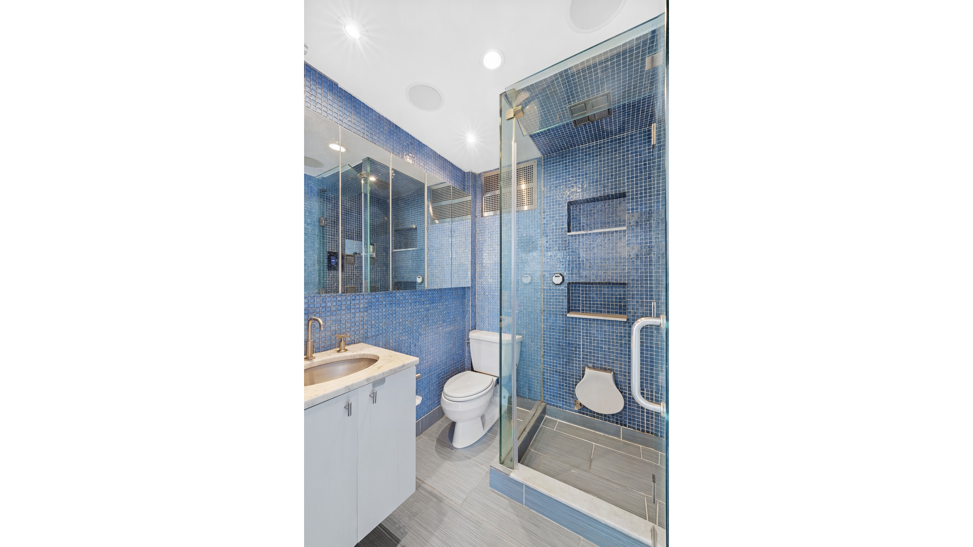 #13 photo, 372 5TH Avenue, Midtown , NY 10018