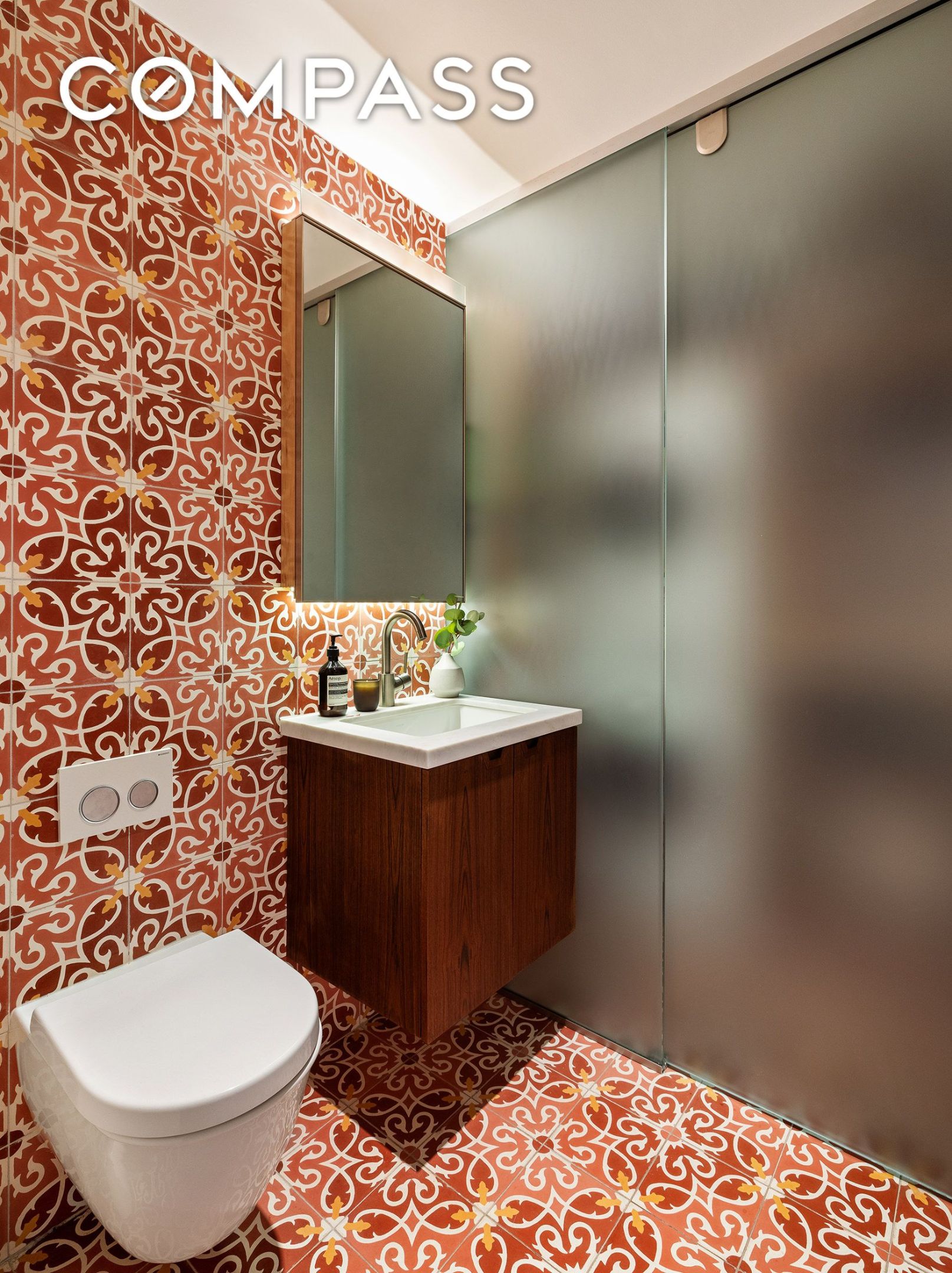 #14 photo, 211 E 3rd Street, ম্যানহাটন East Village , NY 10009