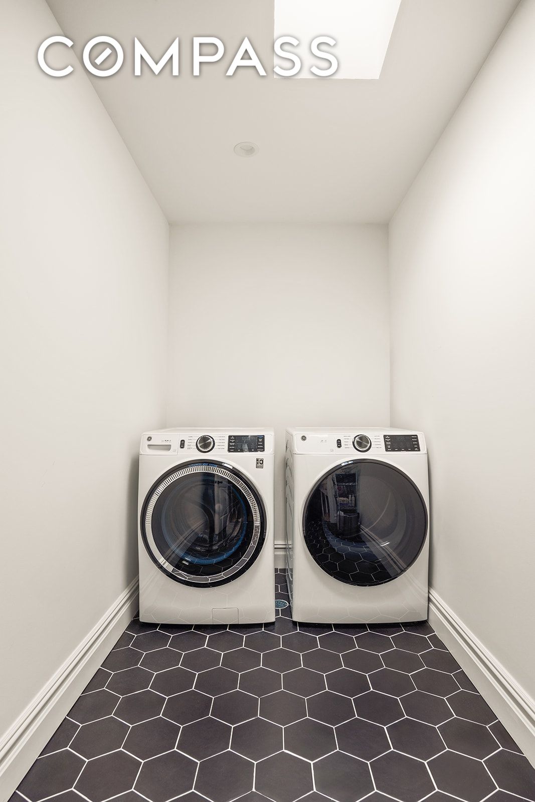 #18 photo, 681 St Marks Avenue, Crown Heights , NY 11216