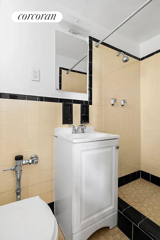 #17 photo, 175 WILLOUGHBY Street, Downtown Brooklyn , NY 11201