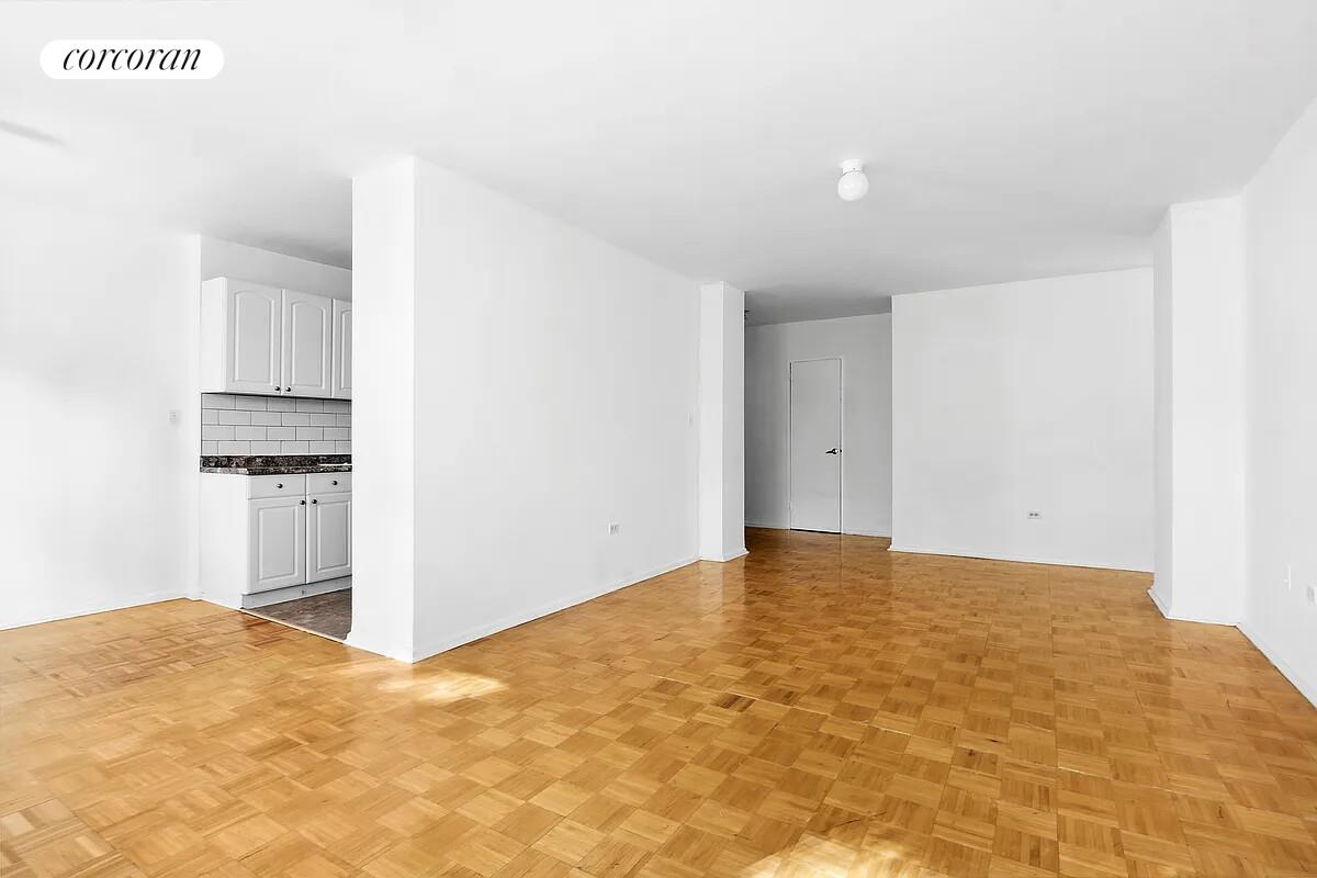 #5 photo, 175 WILLOUGHBY Street, Downtown Brooklyn , NY 11201