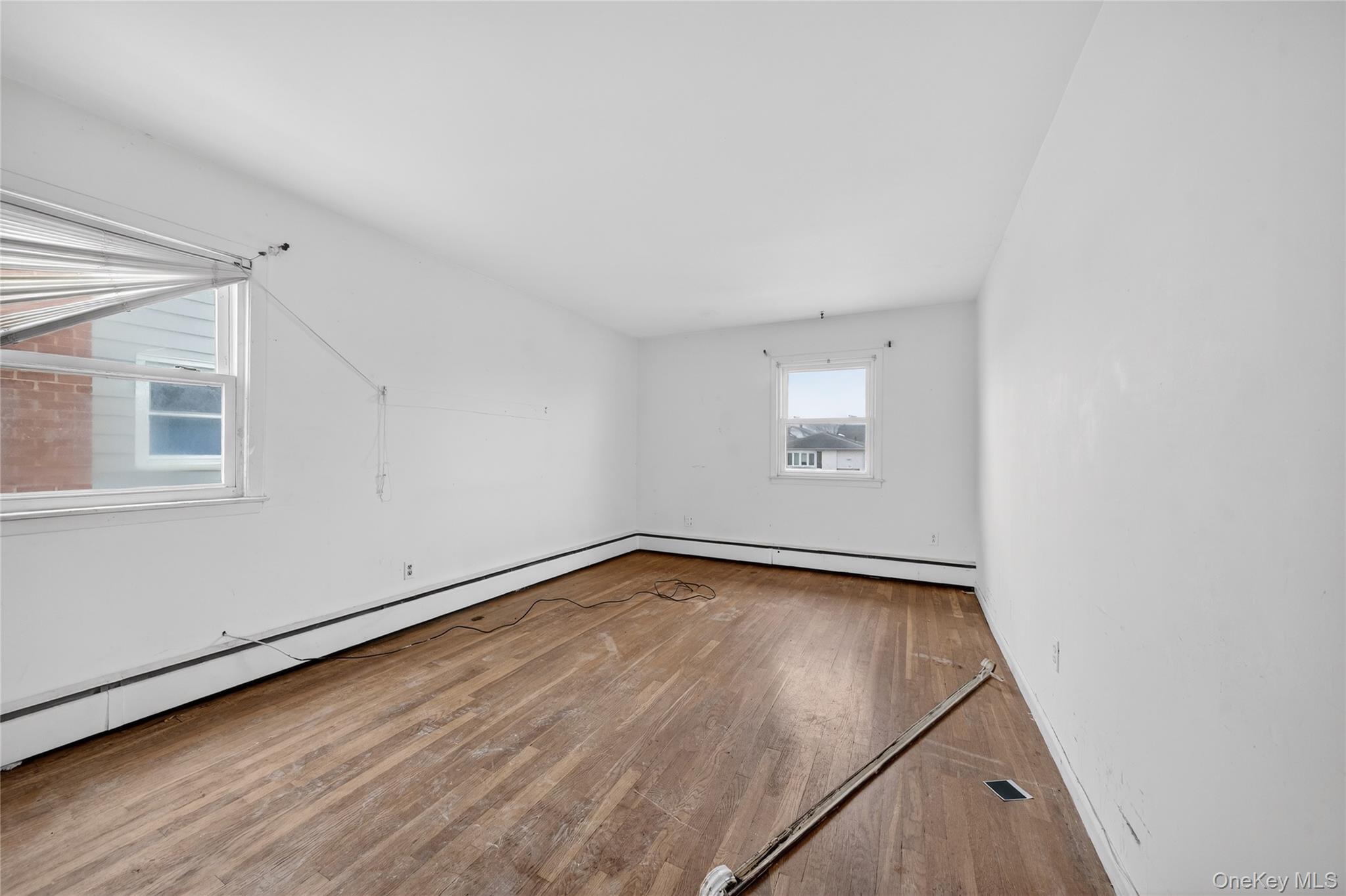 #13 photo, 19 Angevine Avenue, নাসাউ কাউন্টি Hempstead , NY 11550