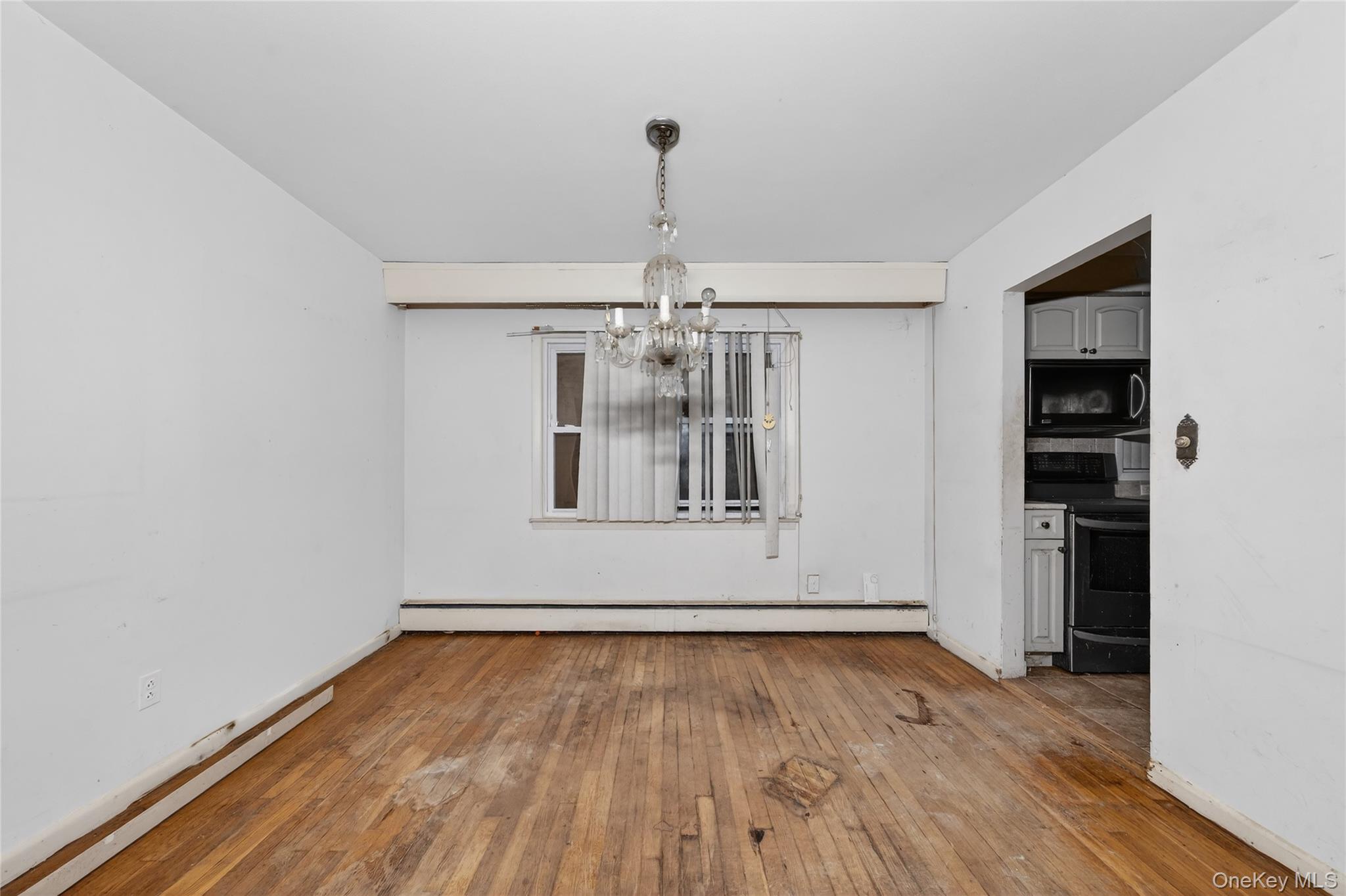 #5 photo, 19 Angevine Avenue, নাসাউ কাউন্টি Hempstead , NY 11550