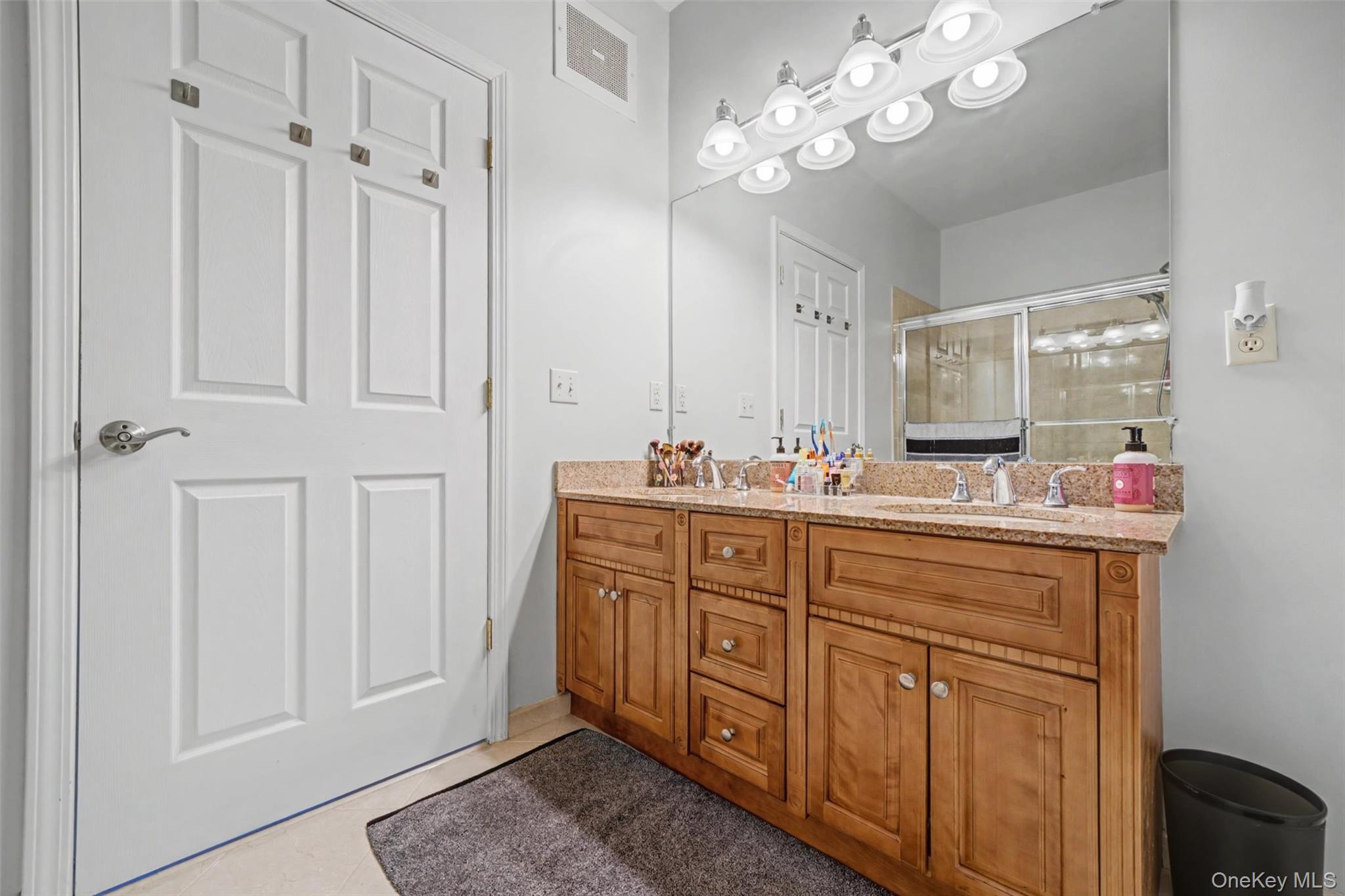 #19 photo, 935 Tower Ridge Circle, Middletown , NY 10941