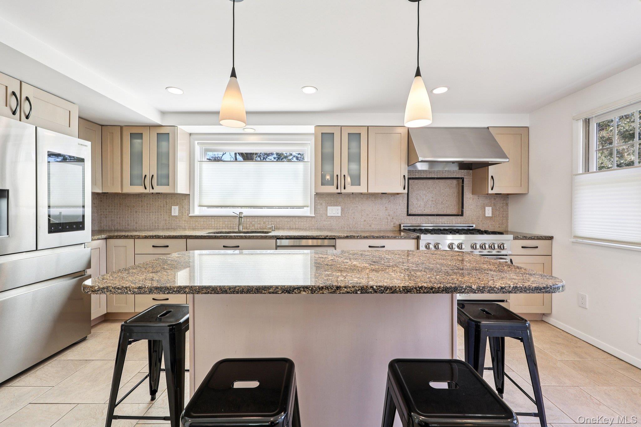 #11 photo, 12 Old Oak Road, Rye Brook , NY 10573