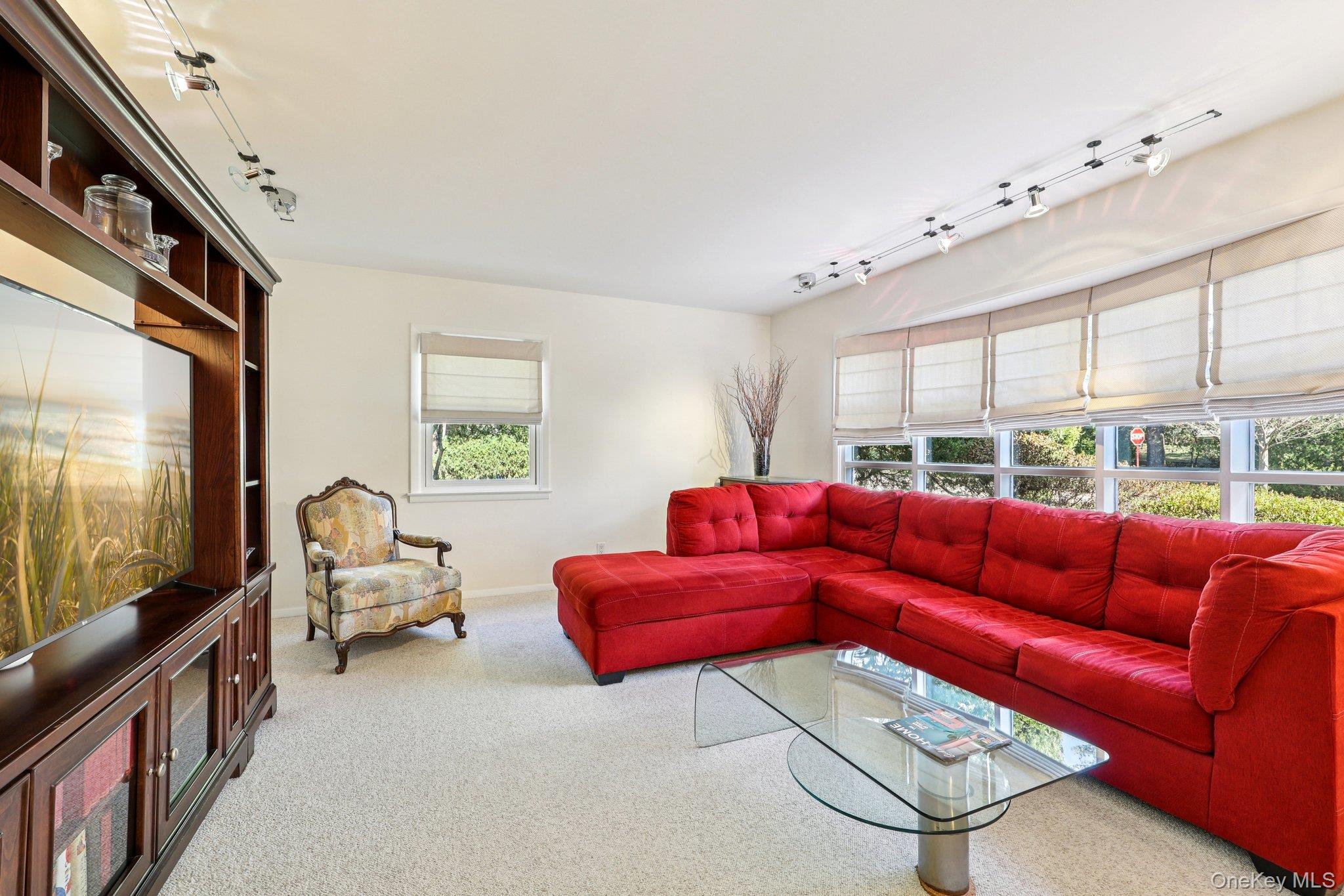 #14 photo, 12 Old Oak Road, Rye Brook , NY 10573