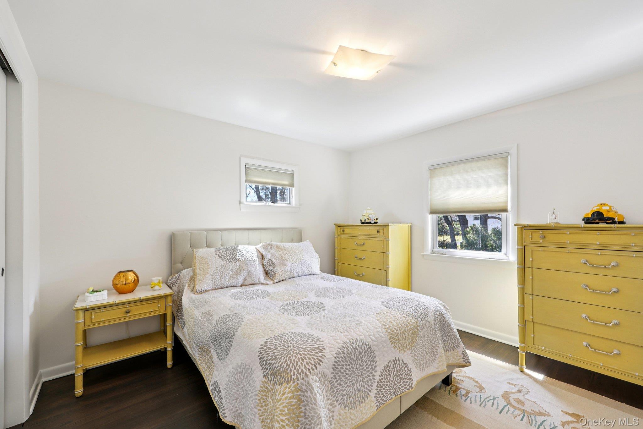 #19 photo, 12 Old Oak Road, Rye Brook , NY 10573