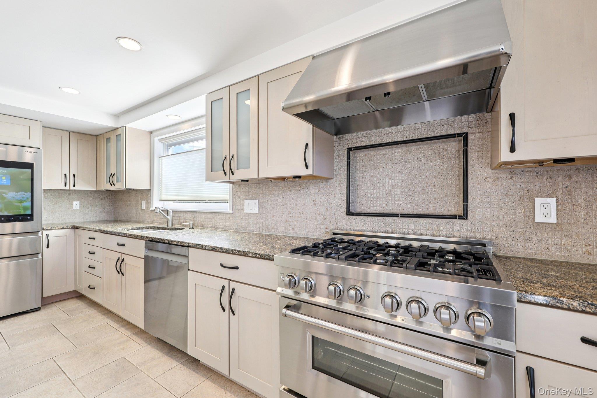 #9 photo, 12 Old Oak Road, Rye Brook , NY 10573