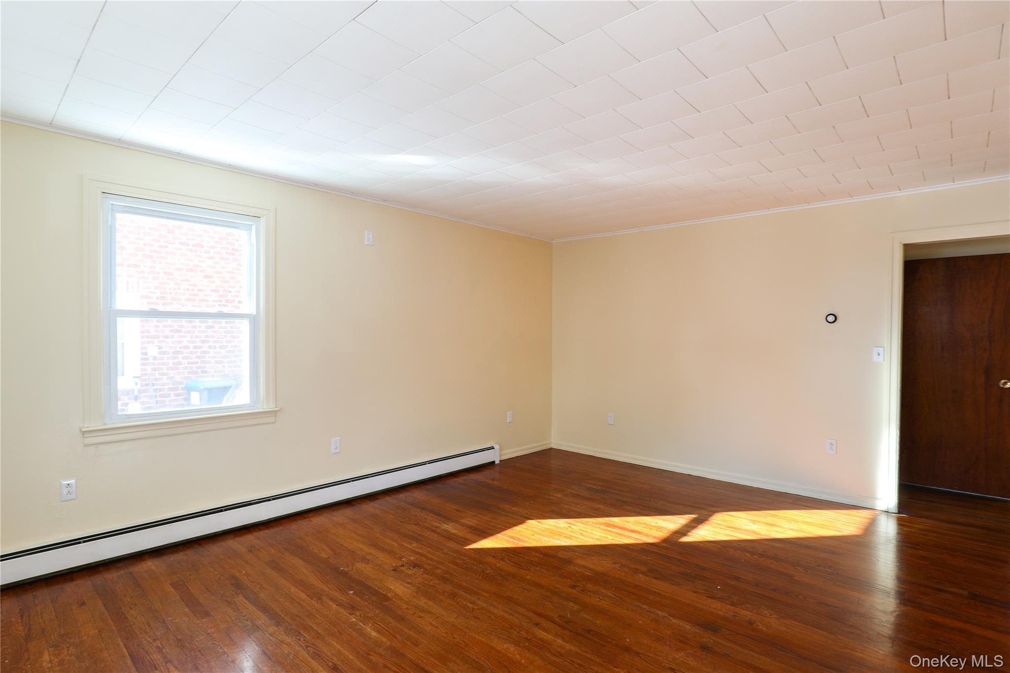 #4 photo, 156 Lampman Avenue, Port Ewen , NY 12466