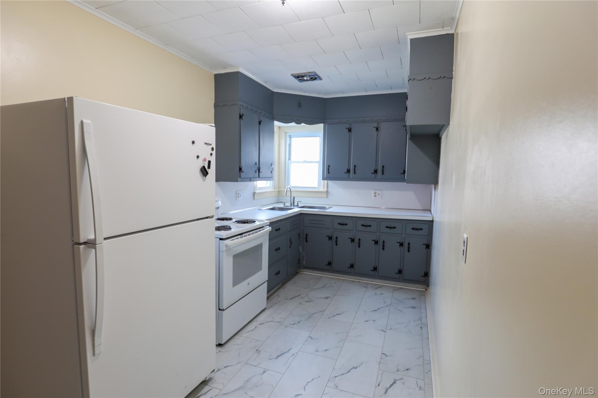 #7 photo, 156 Lampman Avenue, Port Ewen , NY 12466