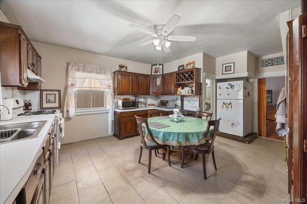 #11 photo, 49 Lake Street, White Plains , NY 10604