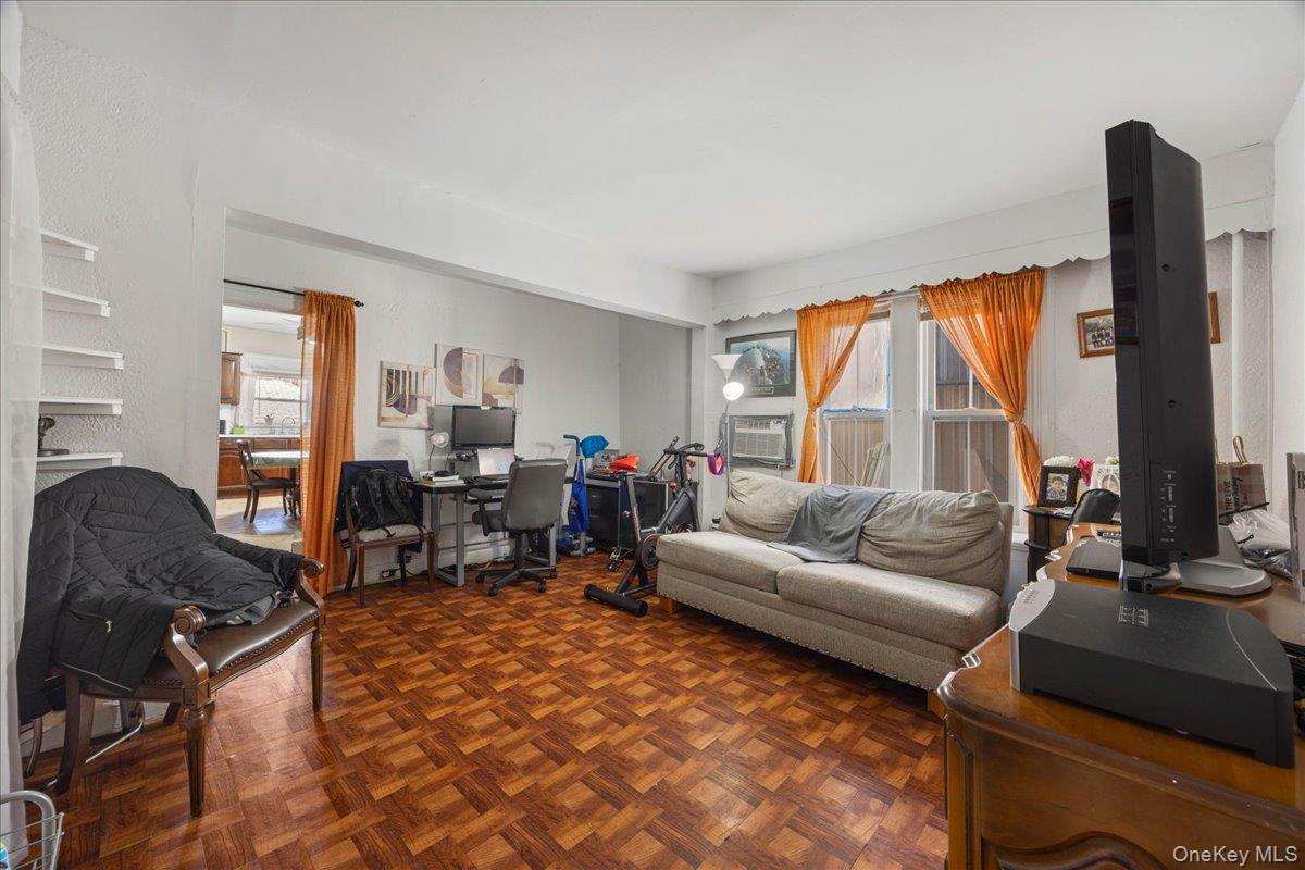 #15 photo, 49 Lake Street, White Plains , NY 10604