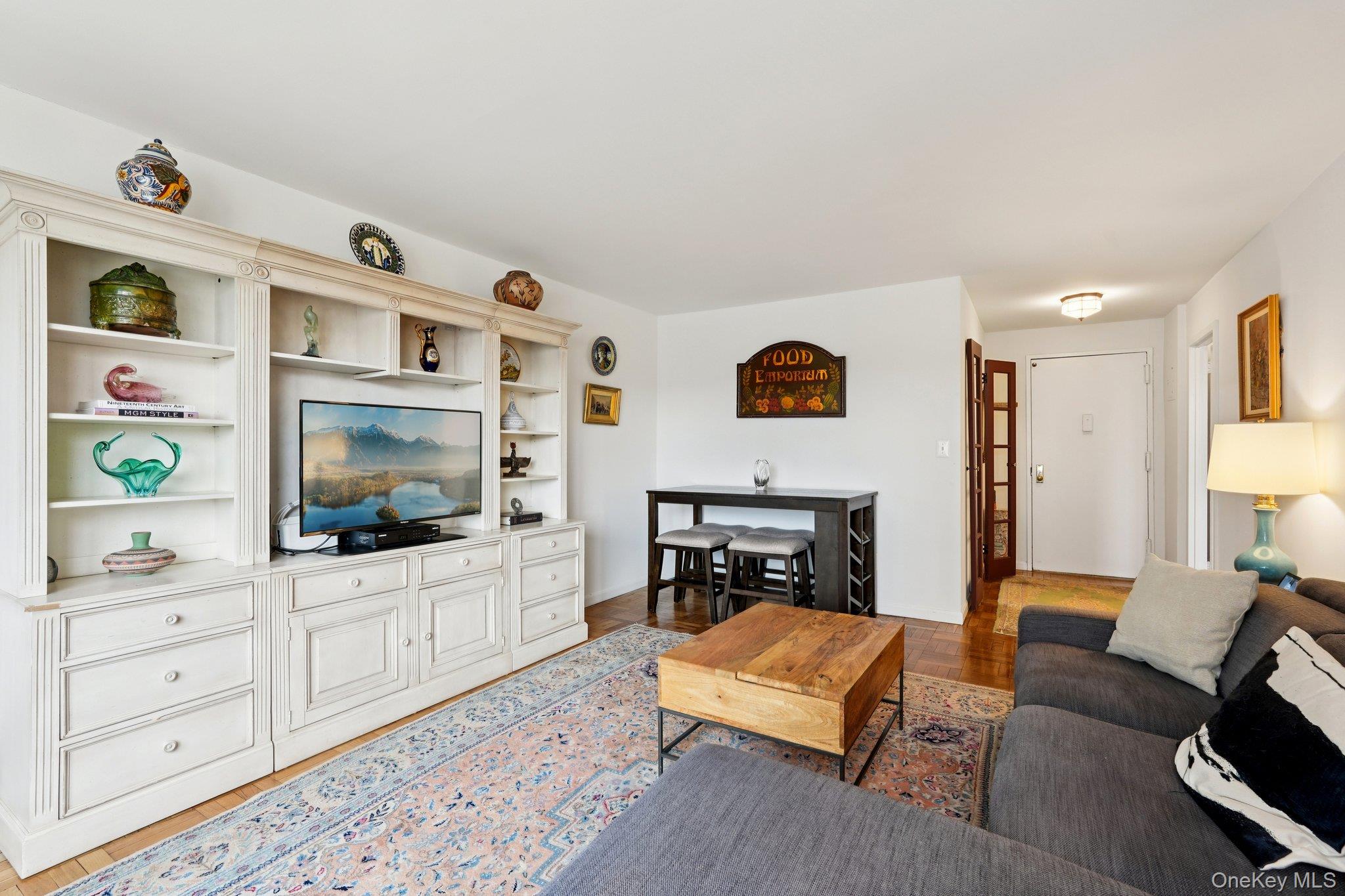 #12 photo, 499 N Broadway, White Plains , NY 10603