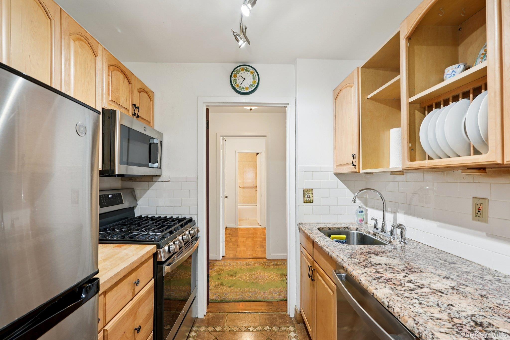 #15 photo, 499 N Broadway, White Plains , NY 10603