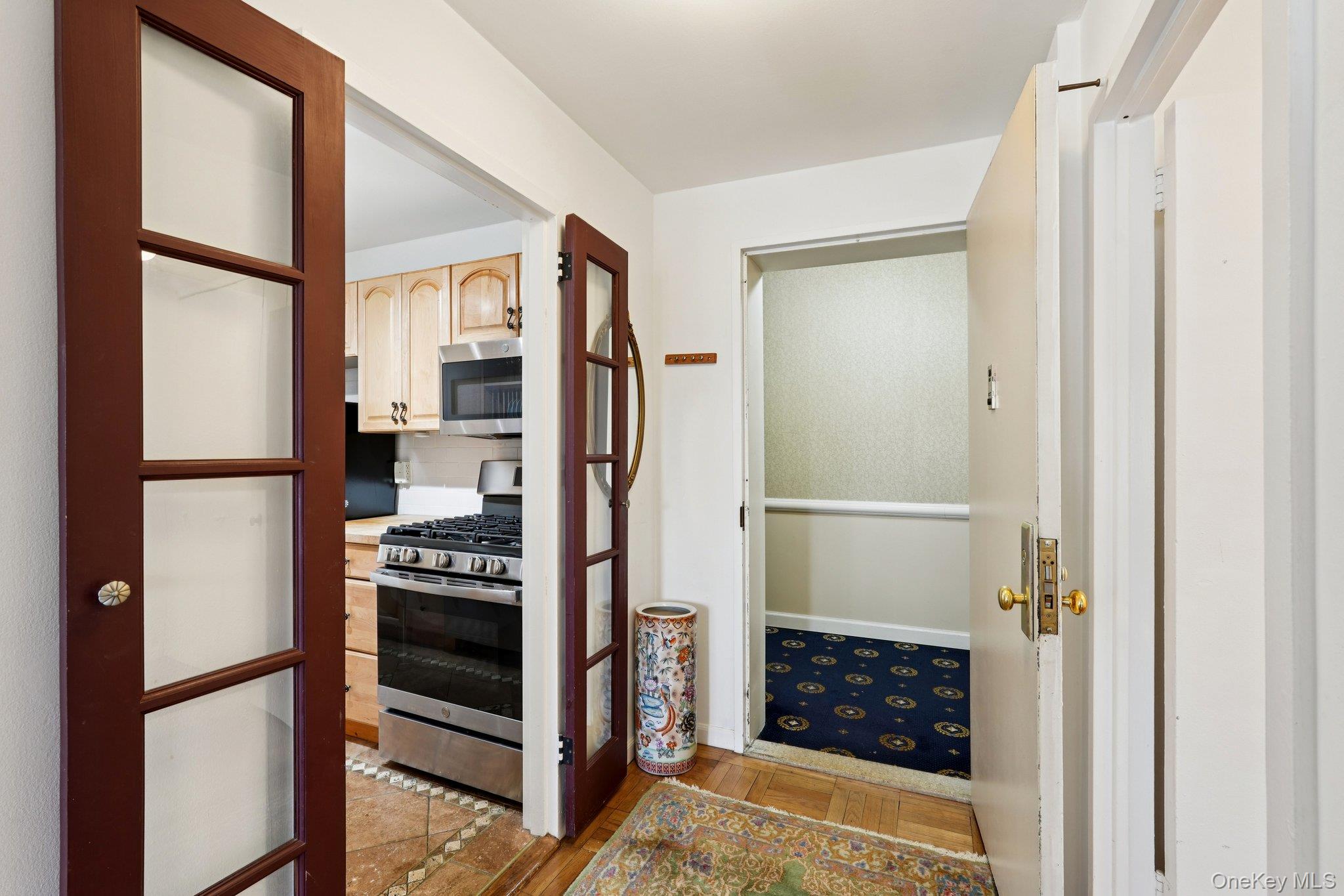 #17 photo, 499 N Broadway, White Plains , NY 10603