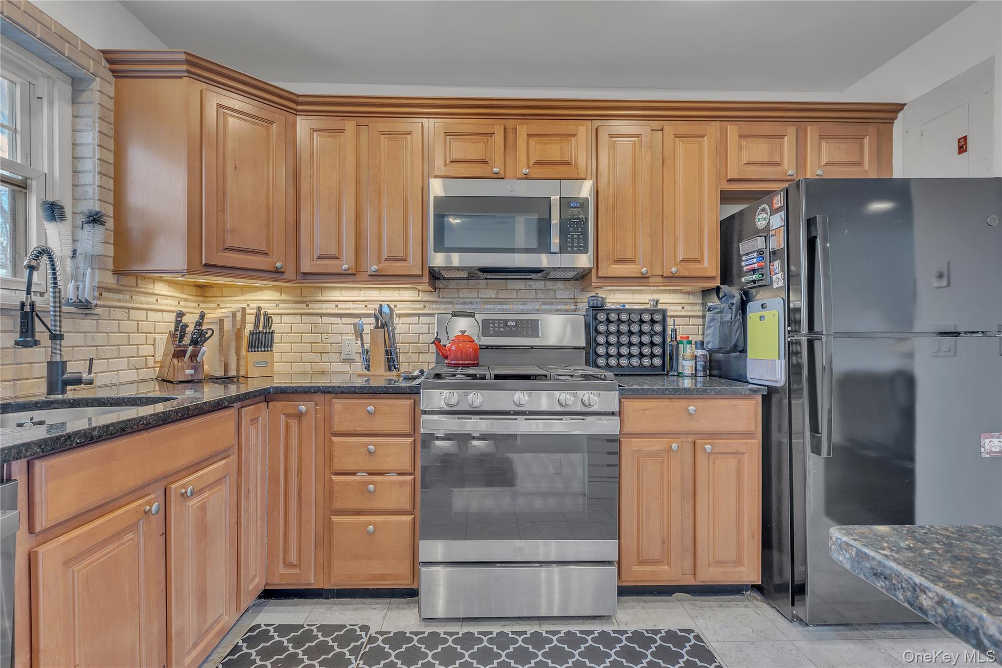 #6 photo, 1879 Crompond Road, Peekskill , NY 10566