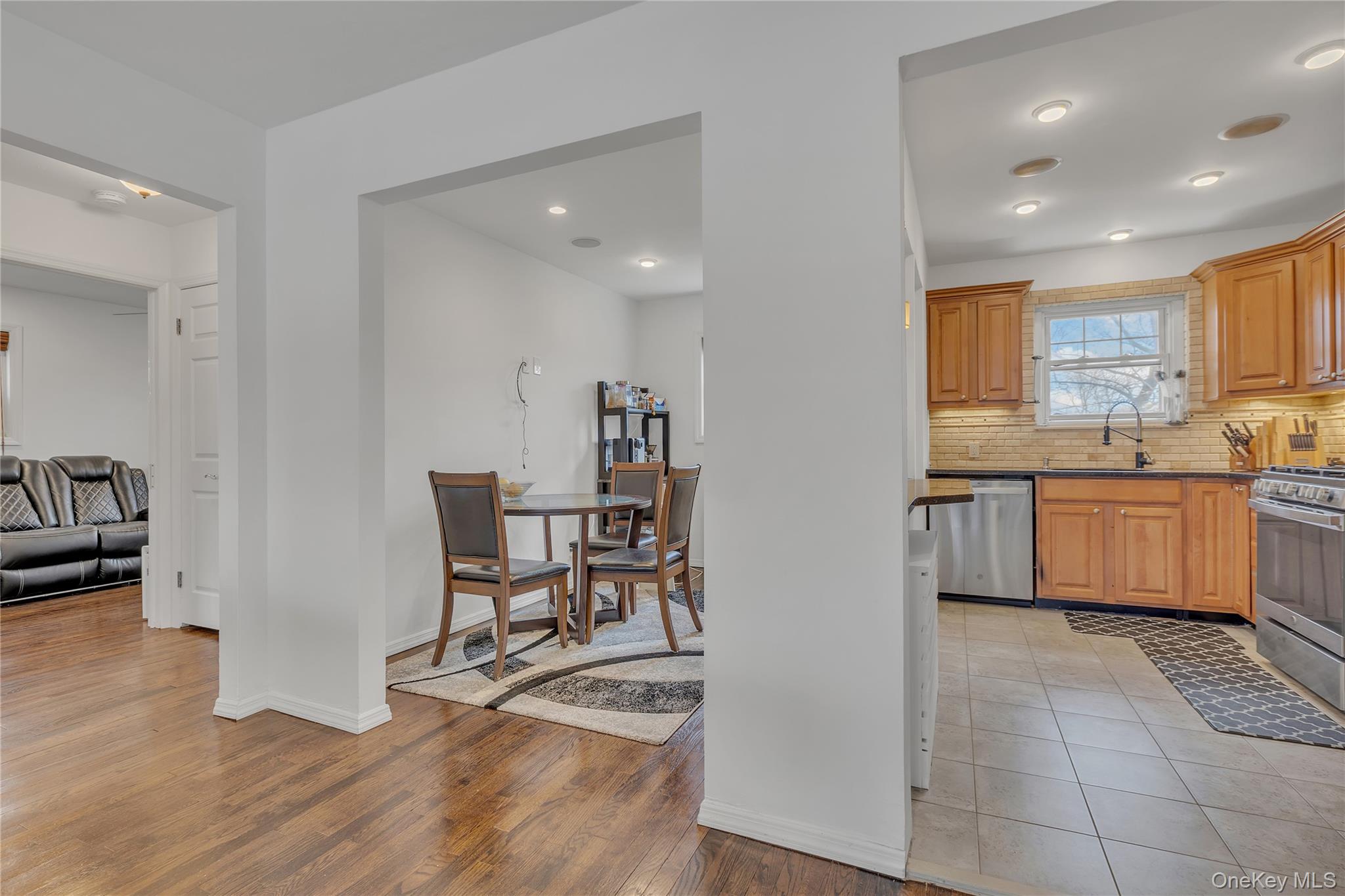 #9 photo, 1879 Crompond Road, Peekskill , NY 10566