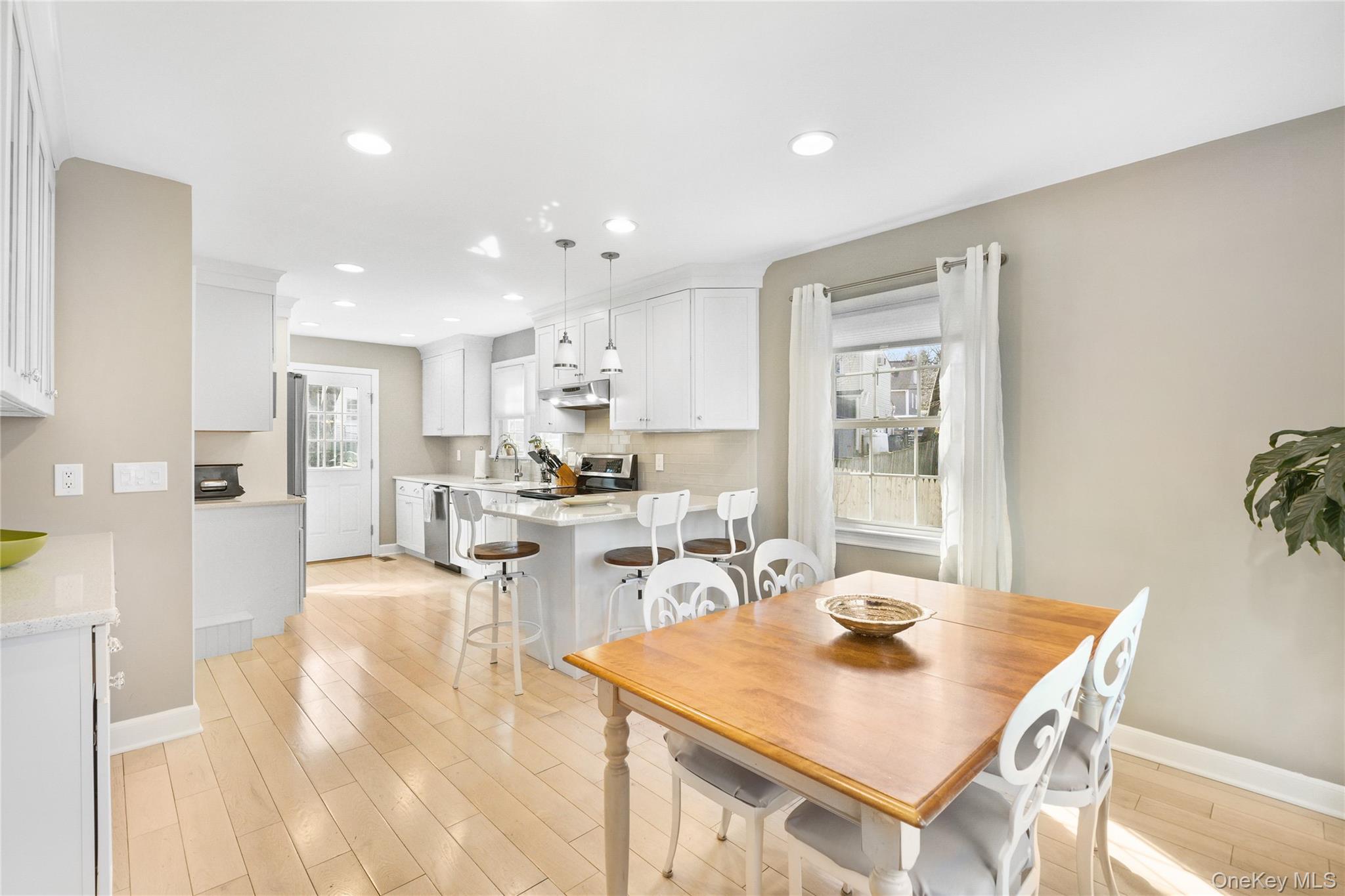 #8 photo, 5 Birch Street, White Plains , NY 10607