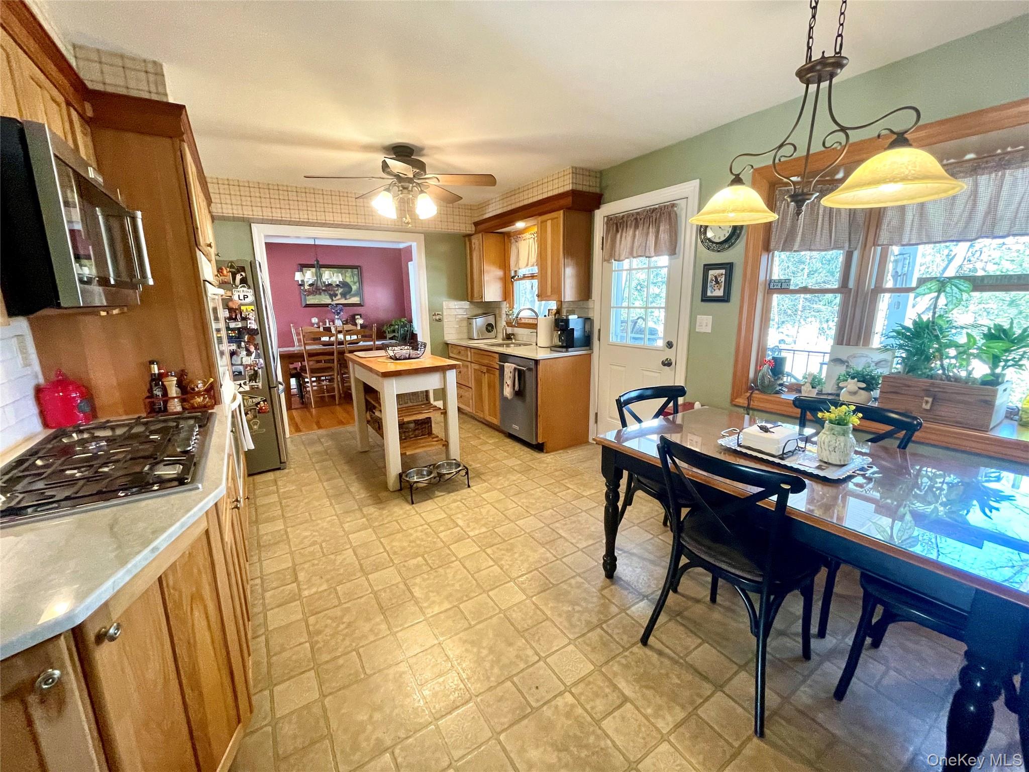 #6 photo, 4 Sylvan Way, Suffern , NY 10901