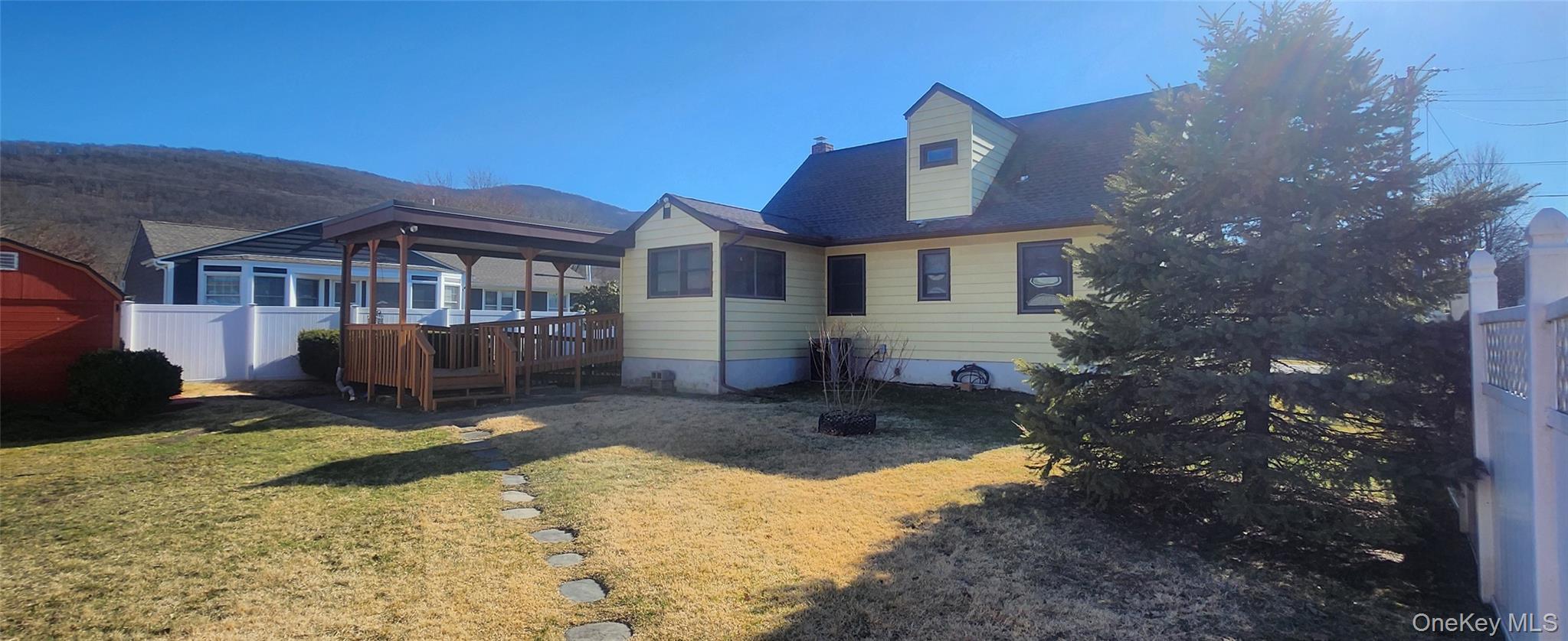 #20 photo, 6 Bogardus Road, Fishkill , NY 12524