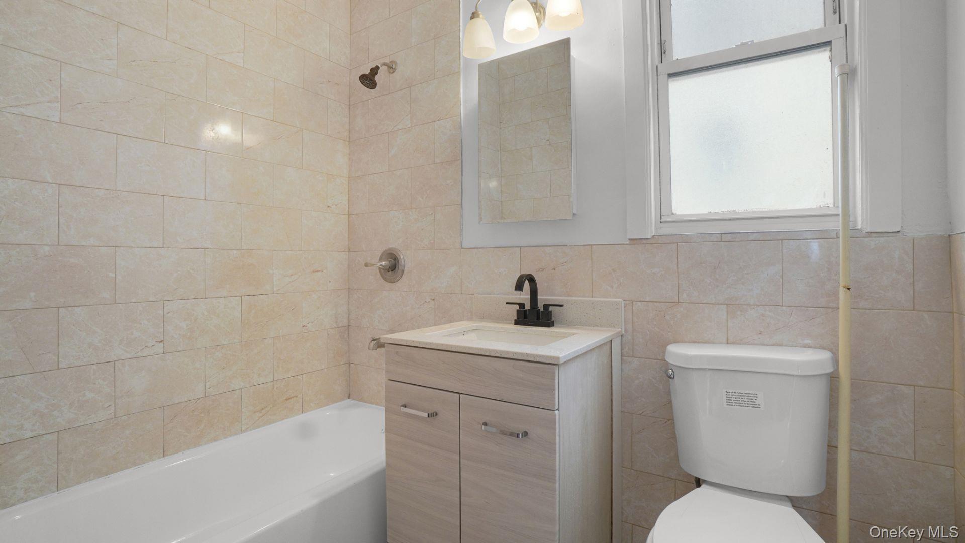 #16 photo, 3412 Hunter Avenue, Bronx , NY 10475