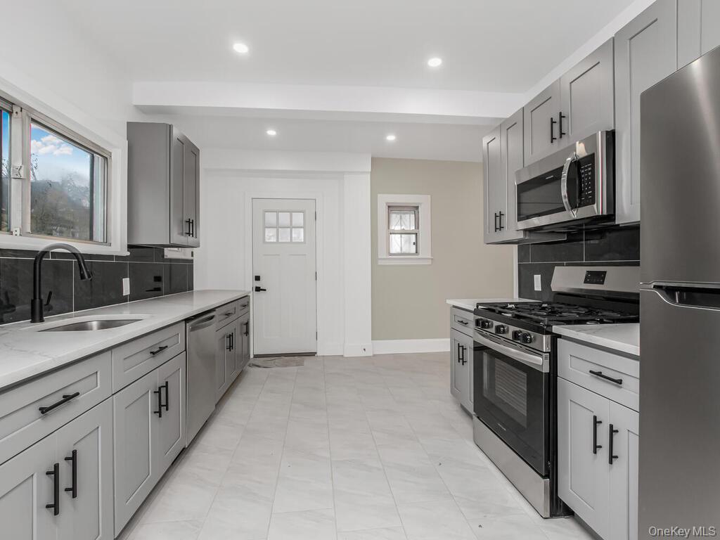 #17 photo, 219 S 2nd Avenue, Mount Vernon , NY 10550