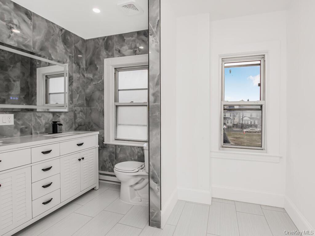 #20 photo, 219 S 2nd Avenue, Mount Vernon , NY 10550