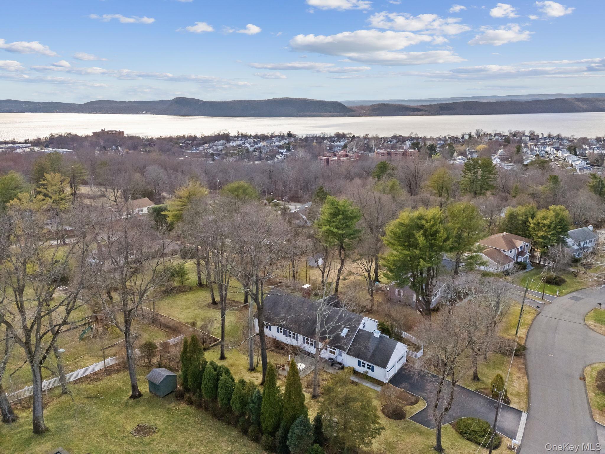 #2 photo, 20 Meadow Road, Briarcliff Manor , NY 10510