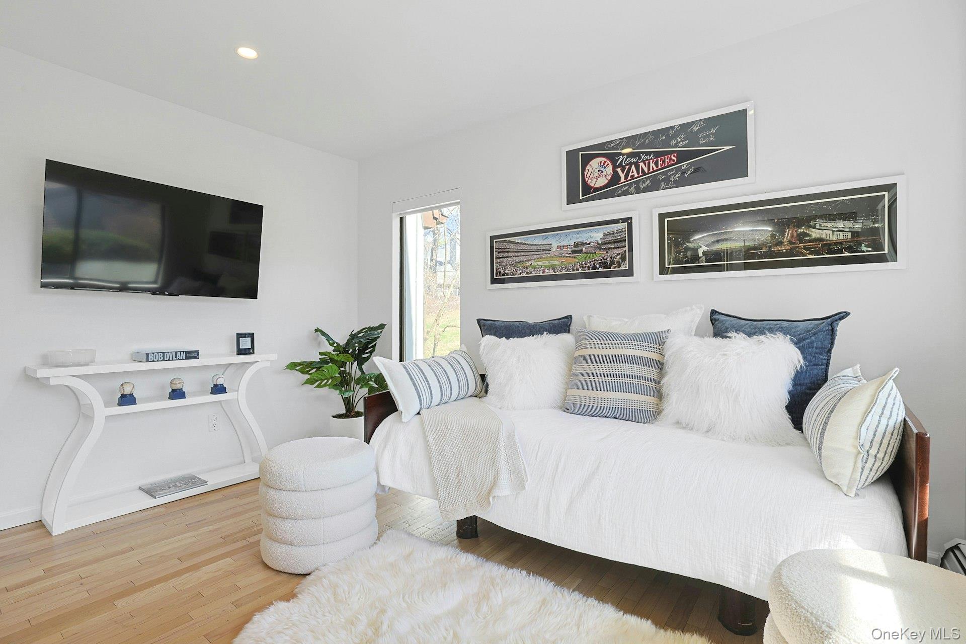 #20 photo, 72 Quail Close, Irvington , NY 10533