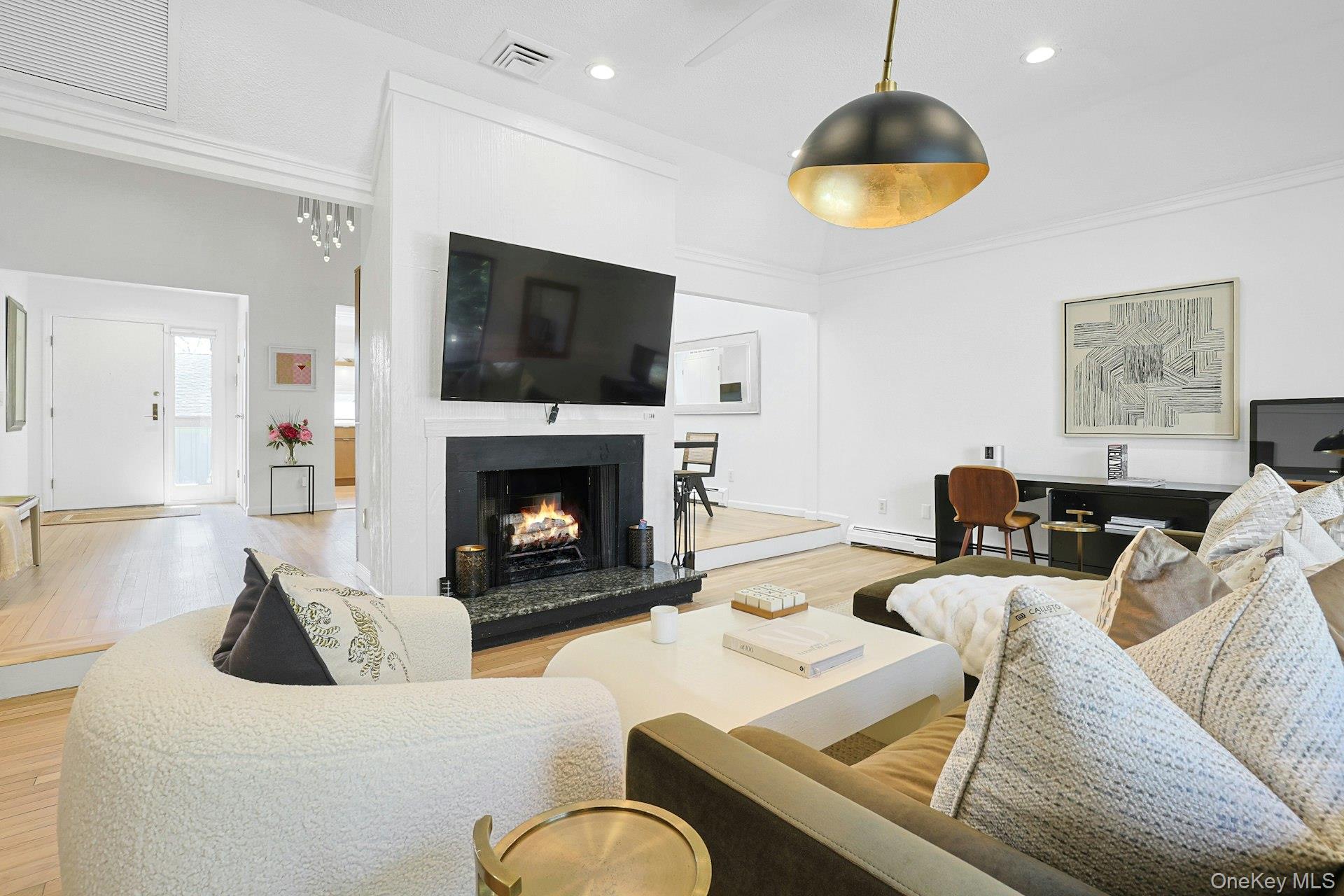 #6 photo, 72 Quail Close, Irvington , NY 10533