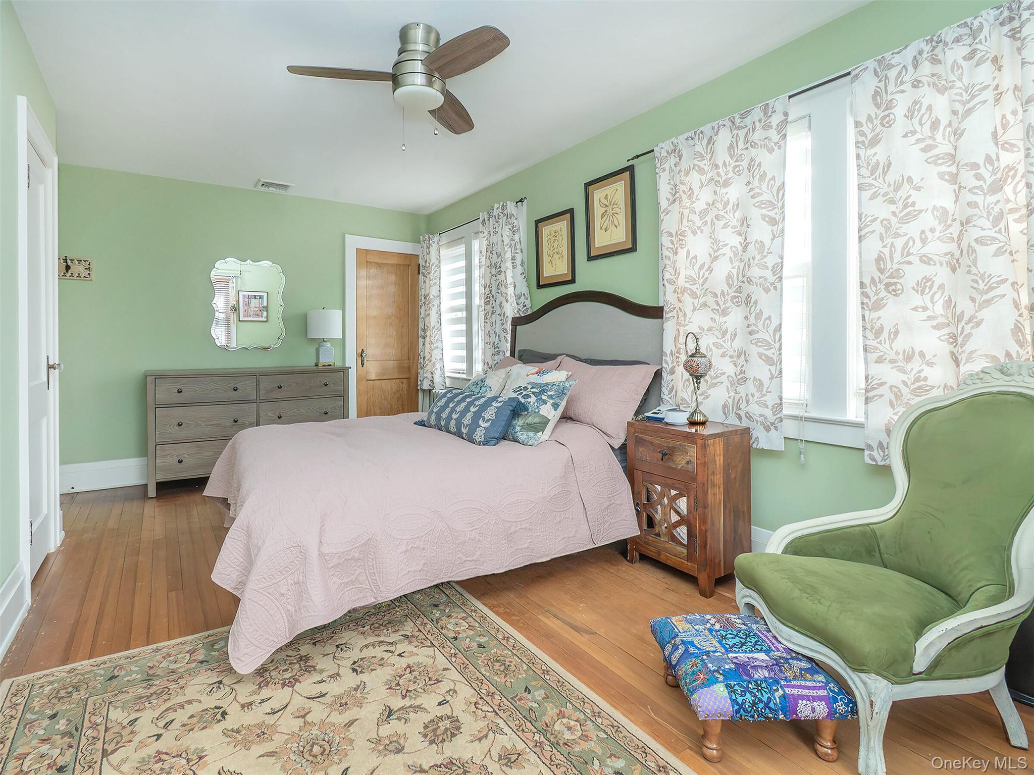 #17 photo, 7 Cherry Street, Glen Head , NY 11545