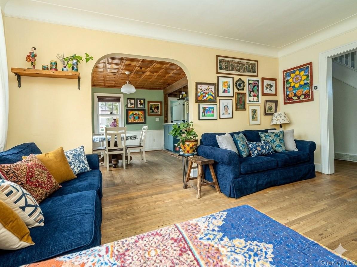 #5 photo, 7 Cherry Street, Glen Head , NY 11545