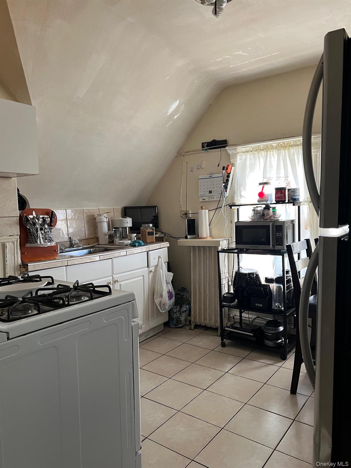 #13 photo, 37-21 104th Street, কুইন্‌স Corona , NY 11368