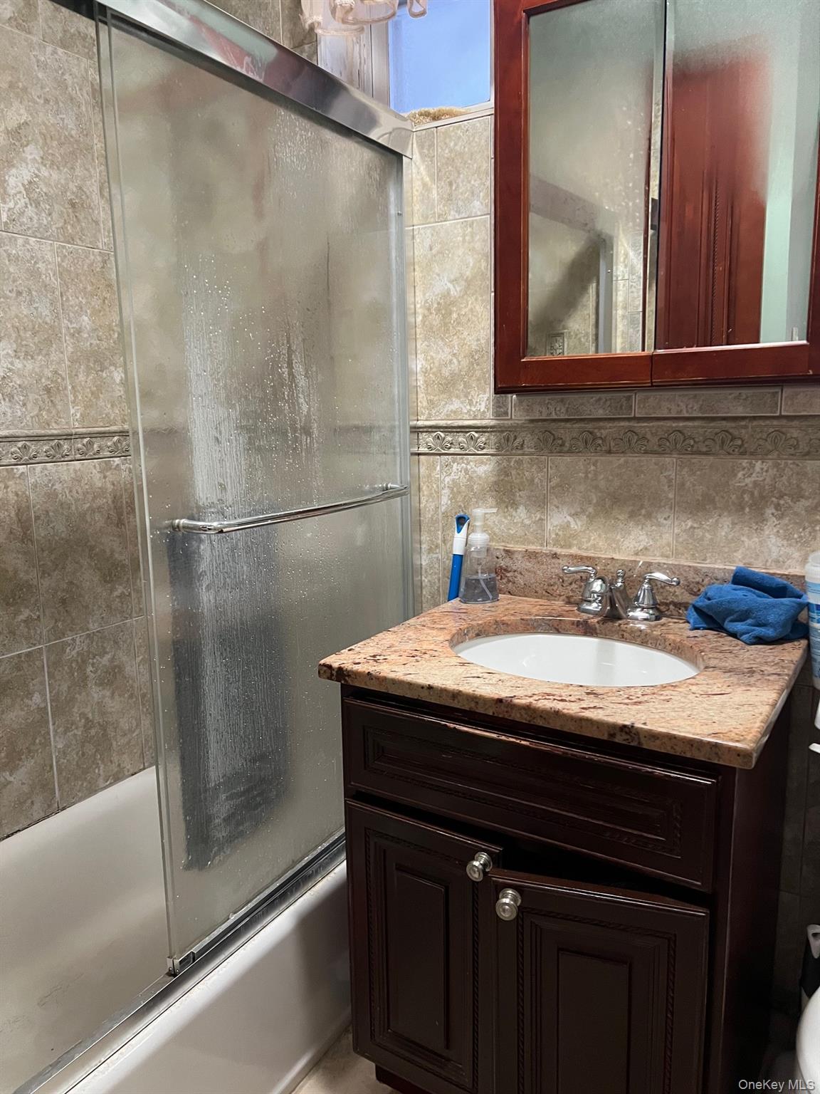 #8 photo, 37-21 104th Street, কুইন্‌স Corona , NY 11368