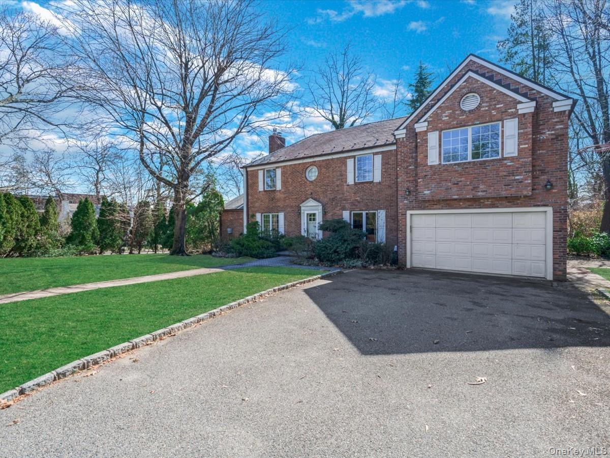 #2 photo, 2 Amherst Road, Great Neck , NY 11021