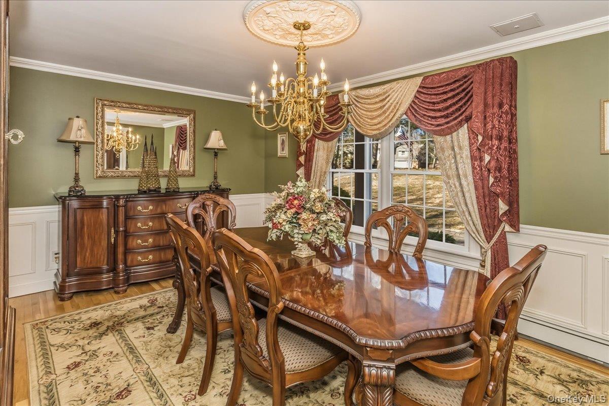 #11 photo, 12 Bob O Link Lane, Northport , NY 11768