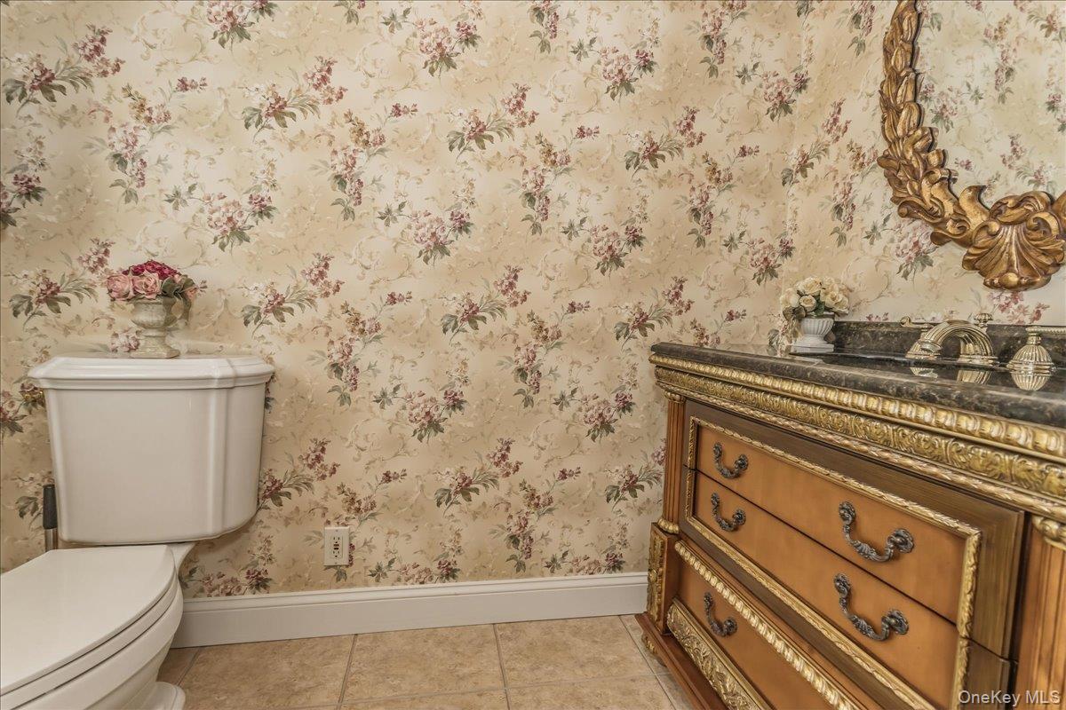 #13 photo, 12 Bob O Link Lane, Northport , NY 11768