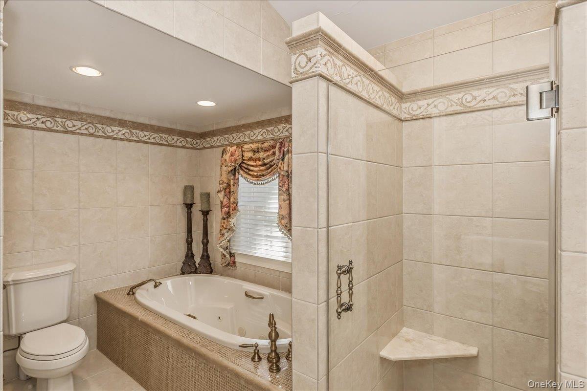 #17 photo, 12 Bob O Link Lane, Northport , NY 11768