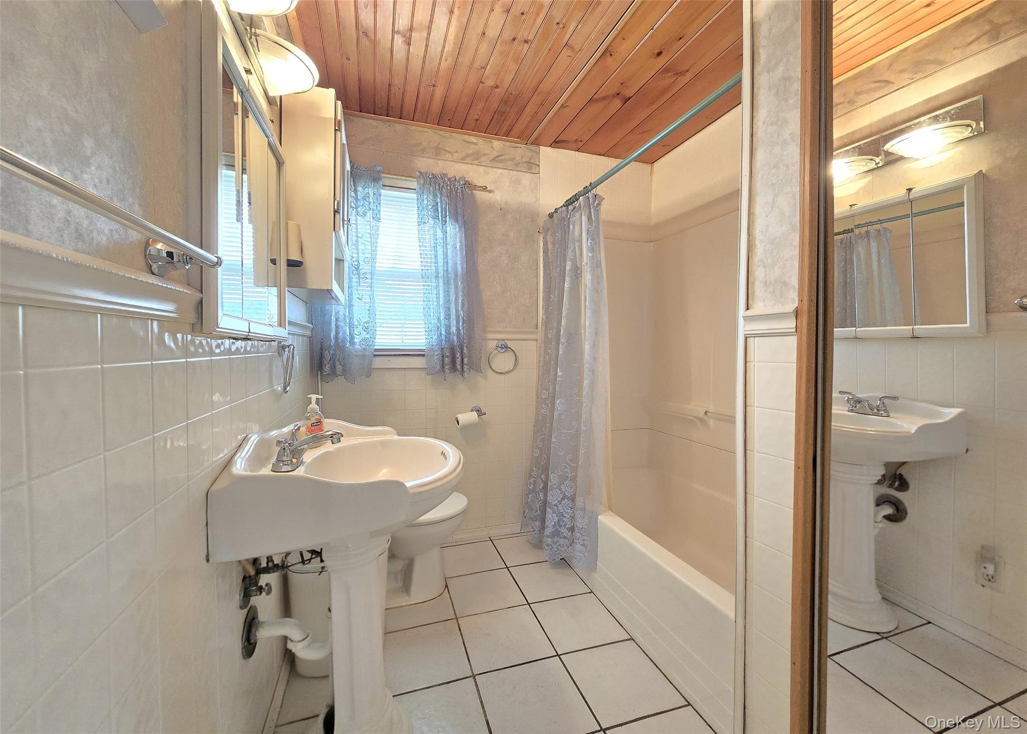 #10 photo, 49 Lakewood Avenue, সাফোক কাউন্টি Ronkonkoma , NY 11779